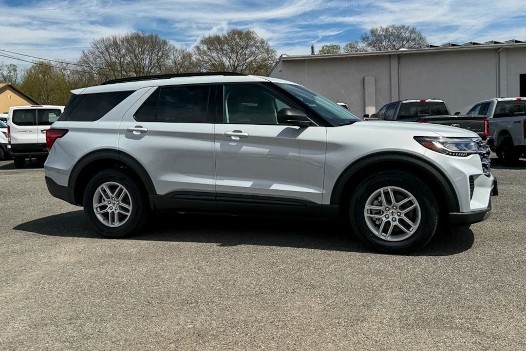 New 2026 Ford Explorer Active SUV