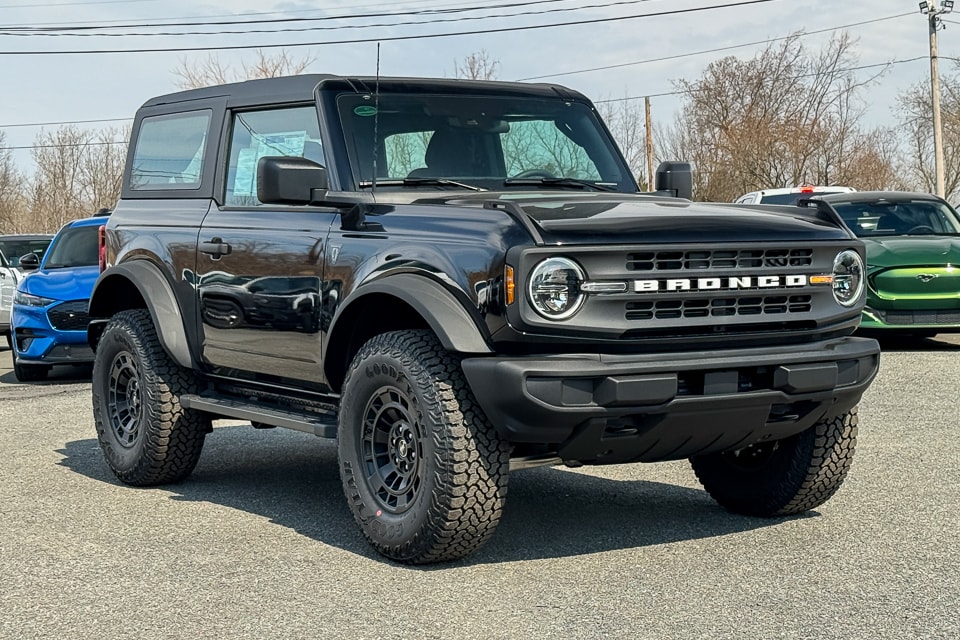 2026 Ford Bronco Base 4x4's photo