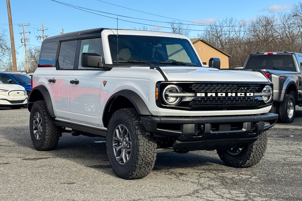 New 2025 Ford Bronco Badlands SUV
