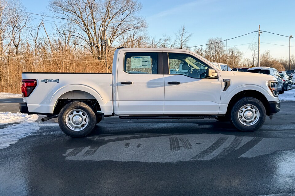 2025 Ford F-150 XL photo 2