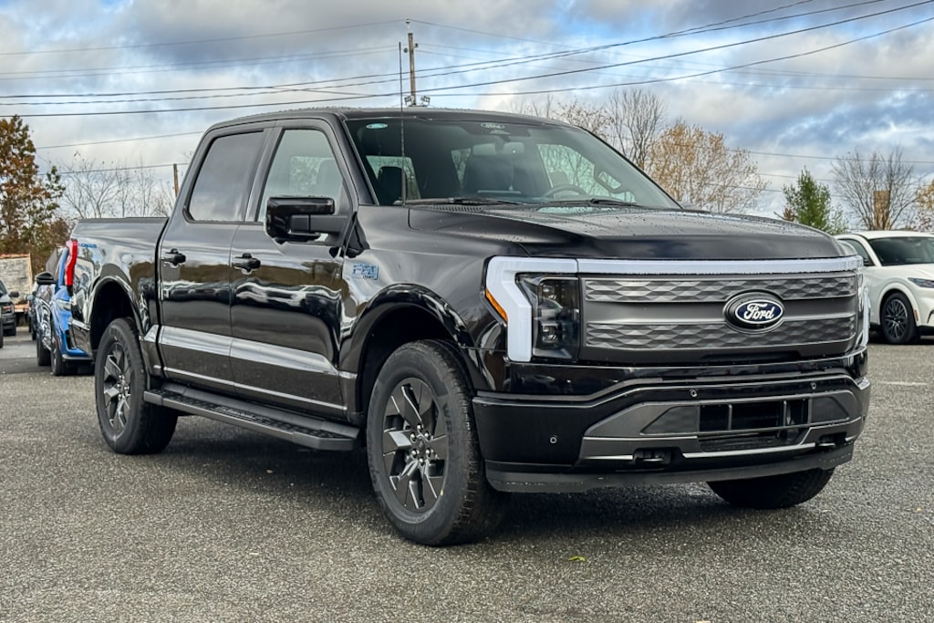 New 2025 Ford F-150 Lightning Lariat Truck SuperCrew Cab