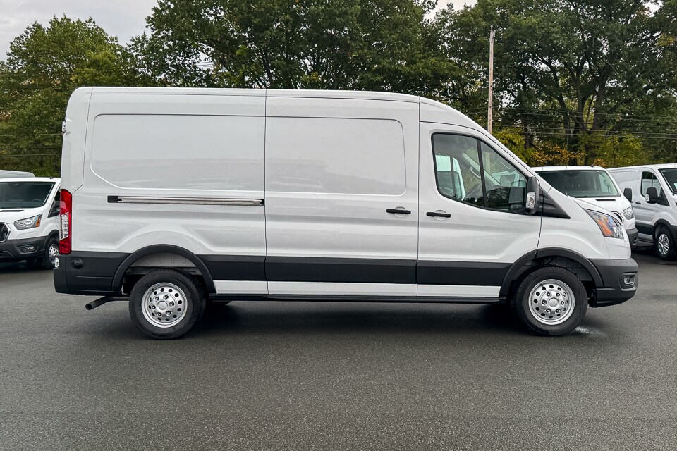 2025 Ford Transit photo 2