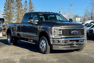2026 Ford F-450 F-450 Lariat Truck Crew Cab