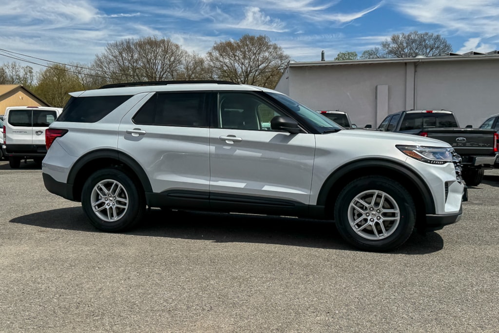 New 2026 Ford Explorer Active SUV