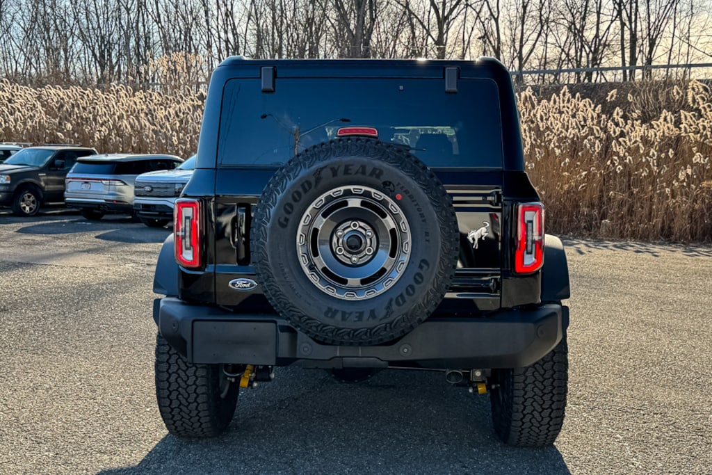 New 2025 Ford Bronco Outer Banks SUV