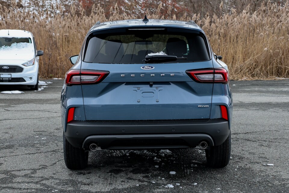 2025 Ford Escape ST-Line photo 4