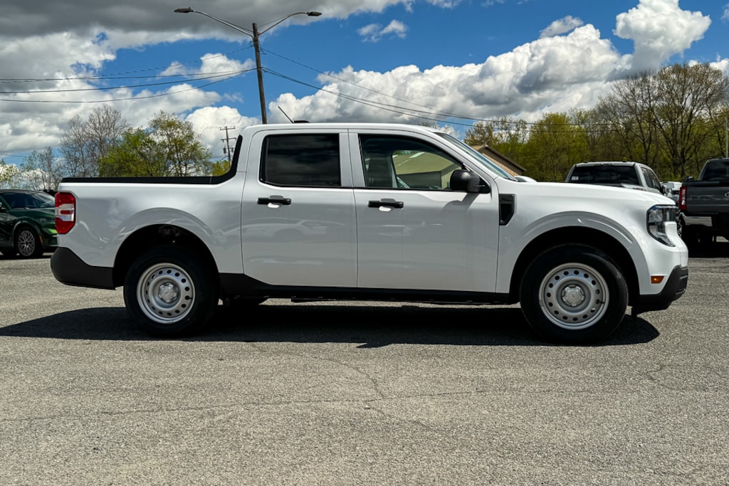 New 2026 Ford Maverick XL Truck SuperCrew