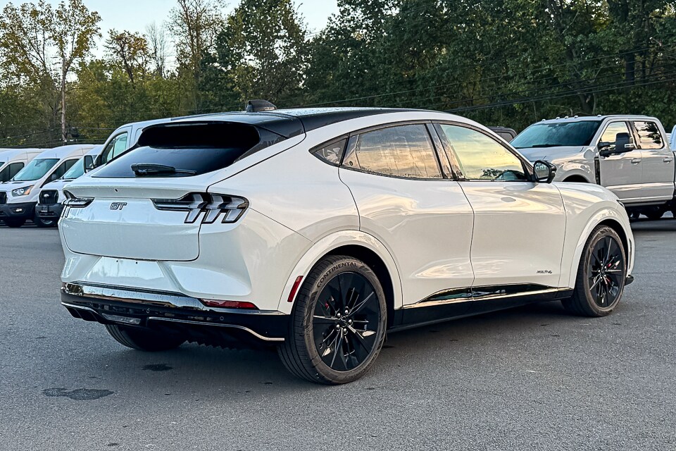 2025 Ford Mustang Mach-E GT photo 2