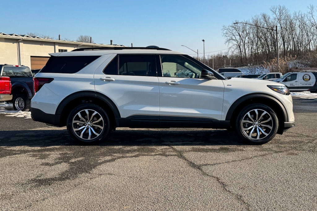 New 2026 Ford Explorer ST-Line SUV