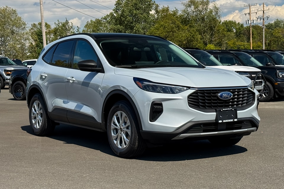 2025 Ford Escape Active's photo