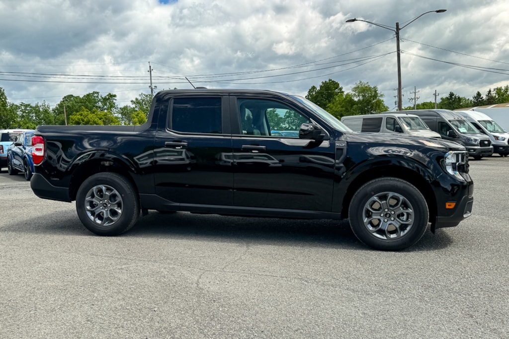 New 2026 Ford Maverick XLT Truck SuperCrew
