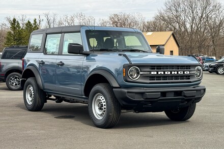 2025 Ford Bronco Base SUV