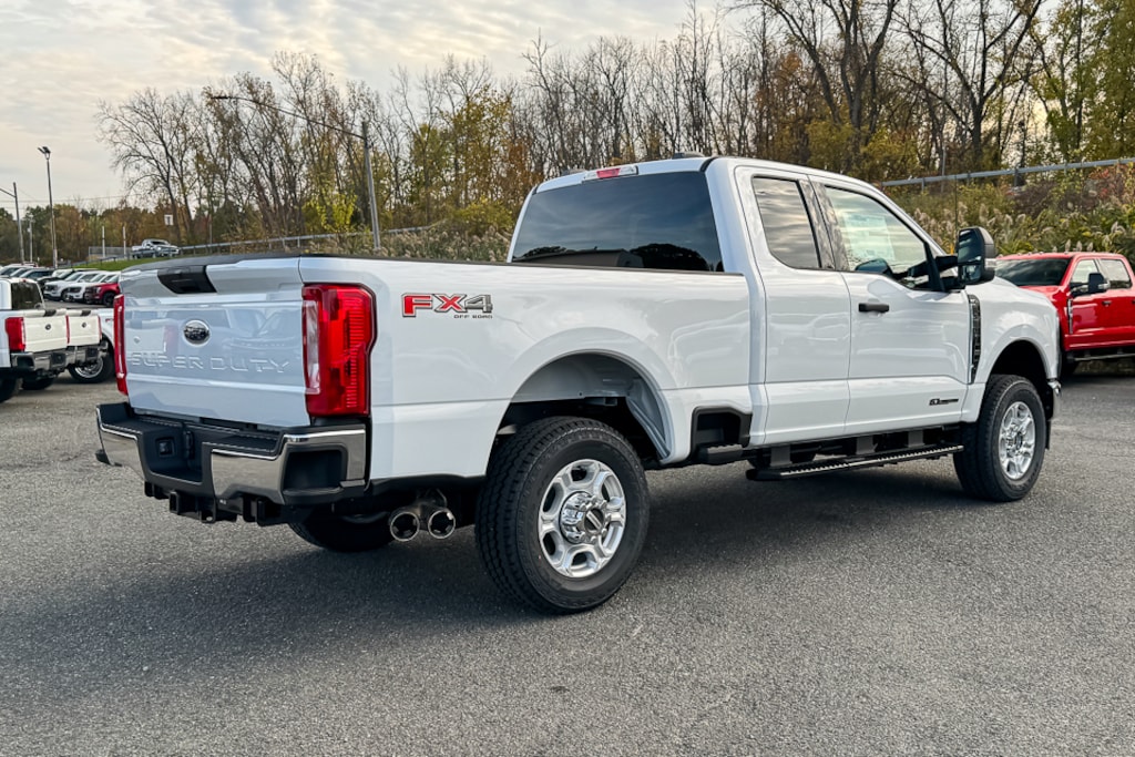 New 2026 Ford F-350 F-350 XLT Truck Super Cab