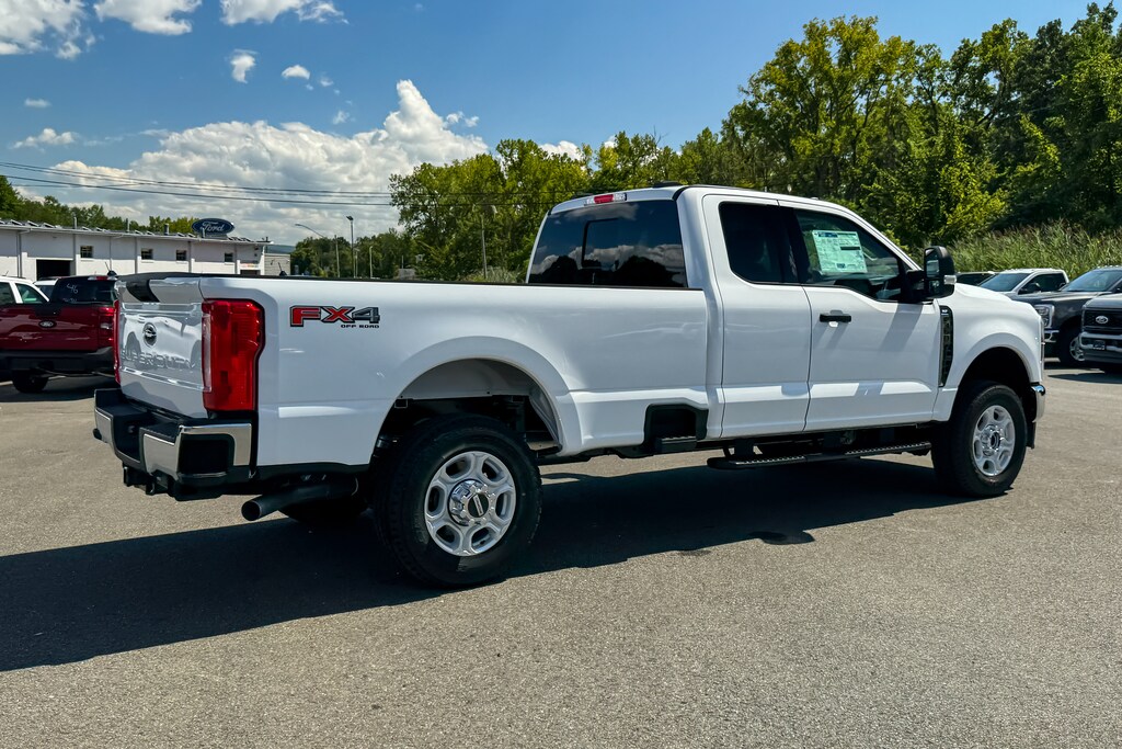 New 2026 Ford Super Duty F-350® XLT TRUCK
