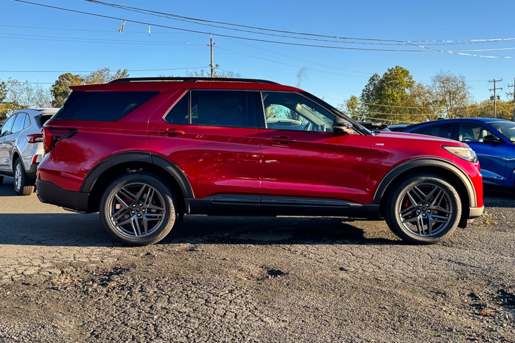 New 2025 Ford Explorer ST-Line SUV