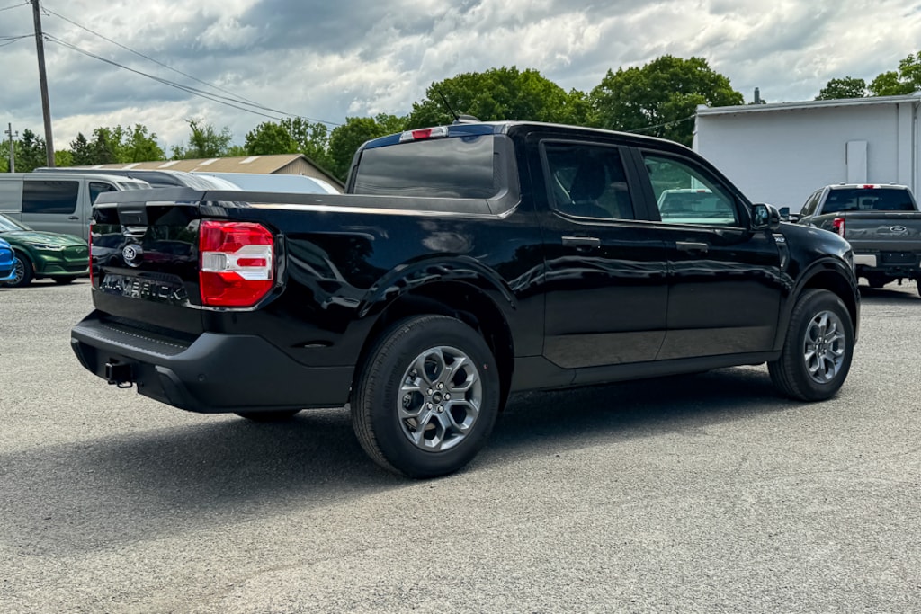 New 2026 Ford Maverick XLT Truck SuperCrew