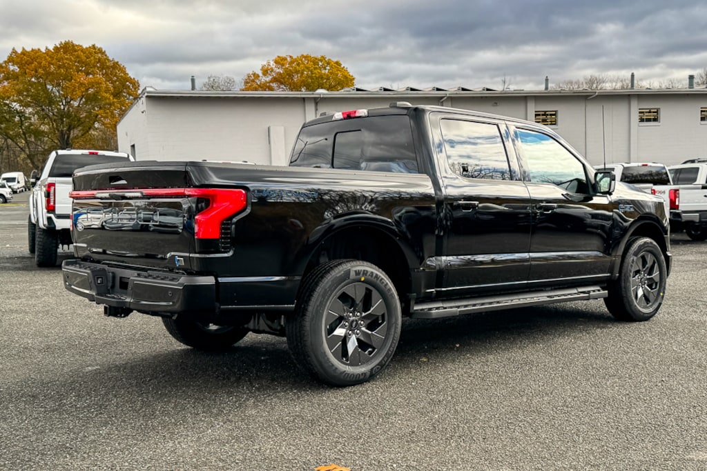 New 2025 Ford F-150 Lightning Lariat Truck SuperCrew Cab