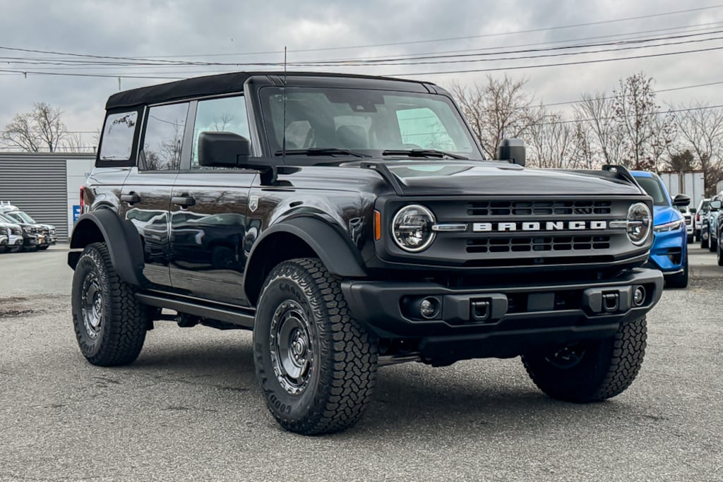New 2025 Ford Bronco Big Bend SUV