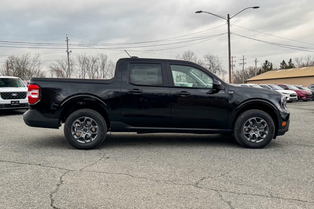 New 2025 Ford Maverick XLT Truck SuperCrew