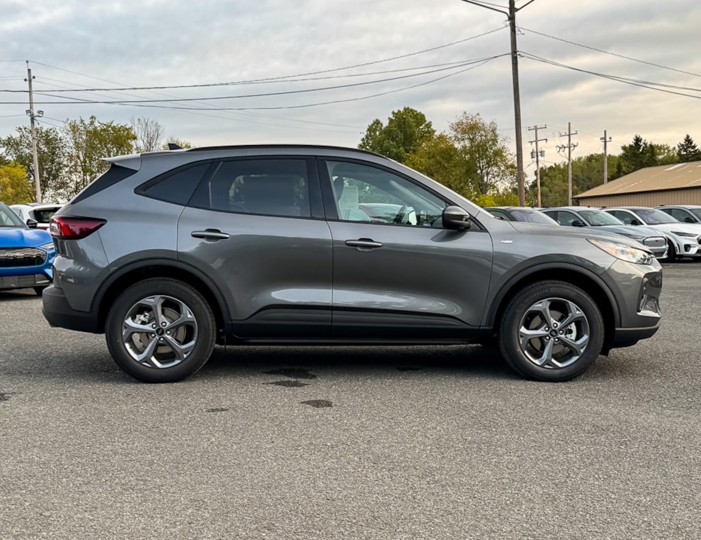 New 2025 Ford Escape ST-Line Select SUV