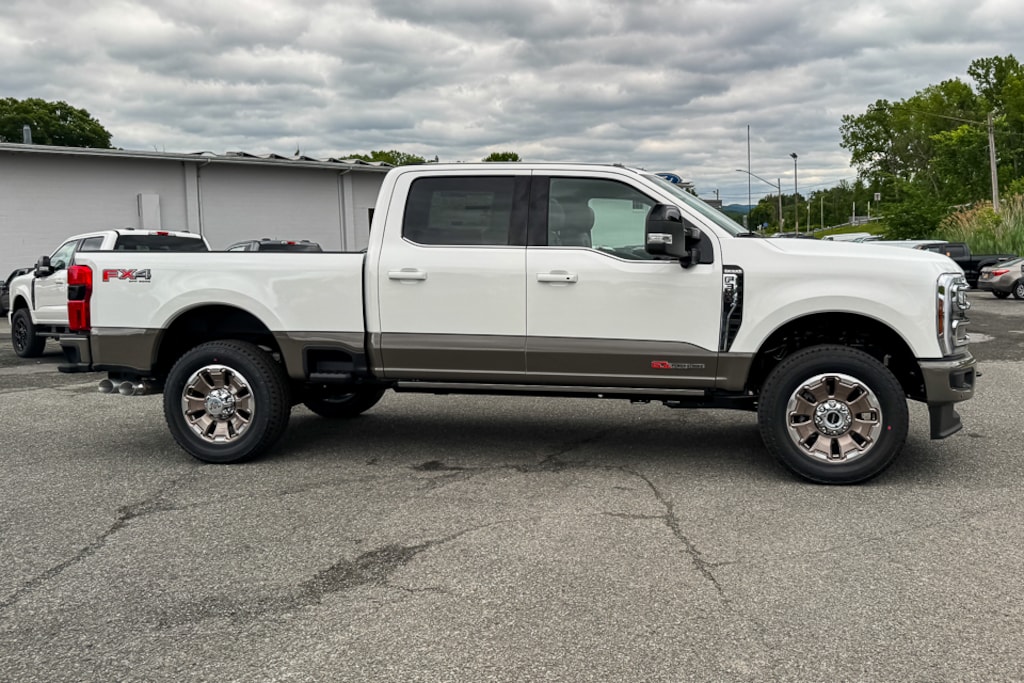 New 2026 Ford F-350 F-350® King Ranch® Truck Crew Cab