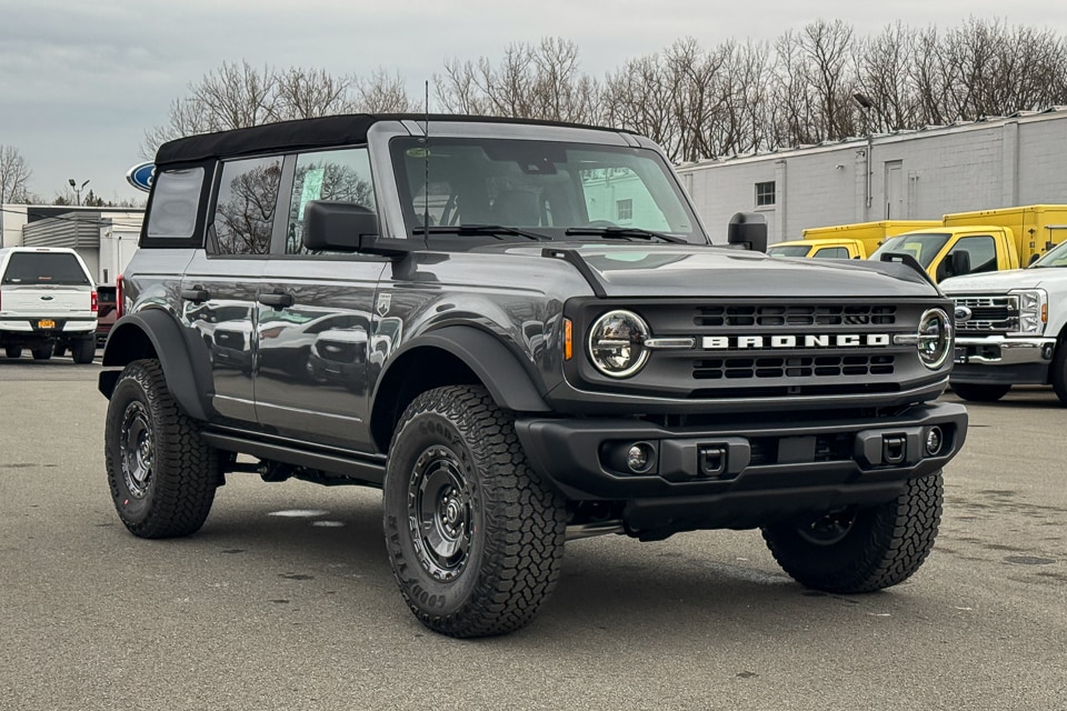 2025 Ford Bronco 4-Door Big Bend's photo