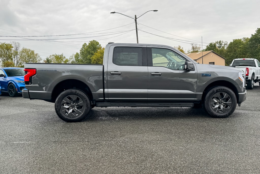 New 2025 Ford F-150 Lightning XLT Super Crew