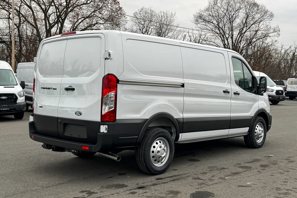 2026 Ford Transit photo 3