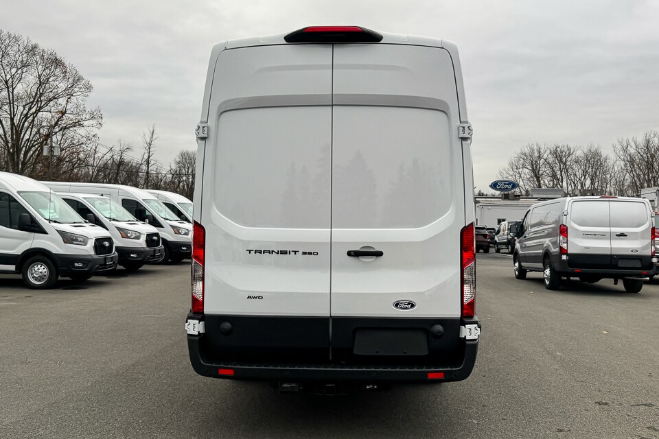 2026 Ford Transit photo 3