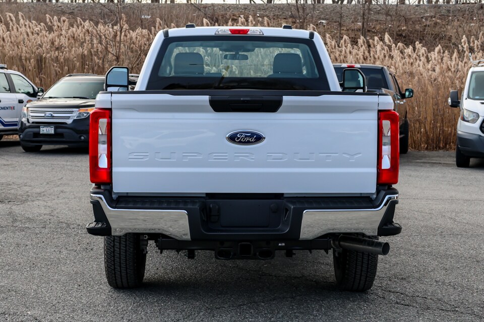 2025 Ford F-250 XL photo 4