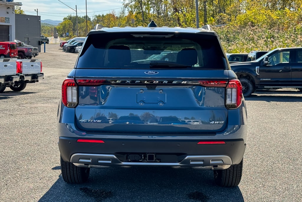 New 2025 Ford Explorer Active SUV