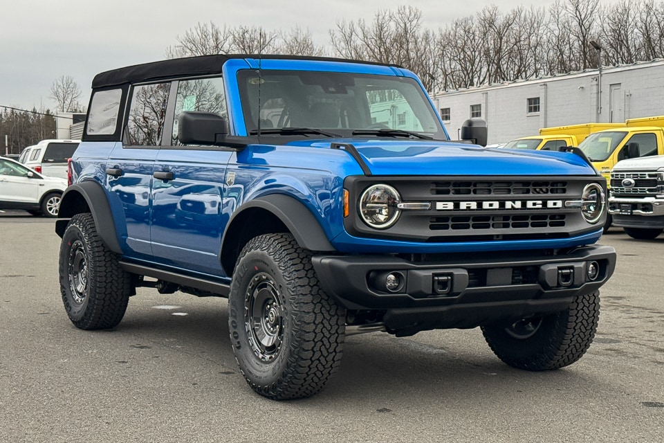 2025 Ford Bronco 4-Door Big Bend's photo