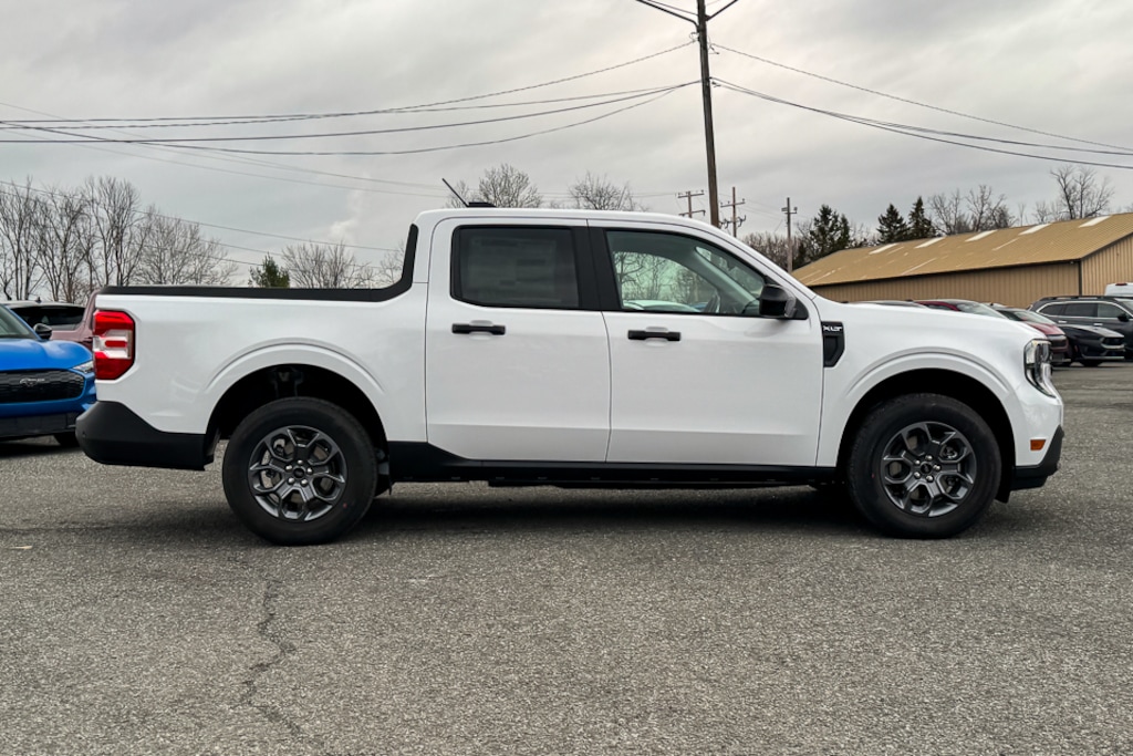 New 2025 Ford Maverick XLT Truck SuperCrew