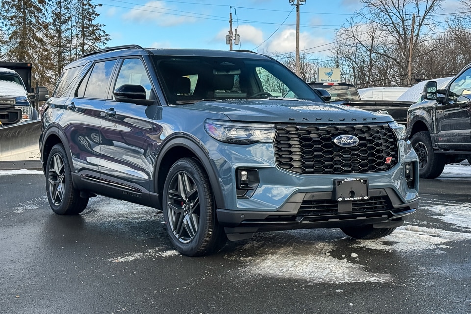 2026 Ford Explorer ST's photo