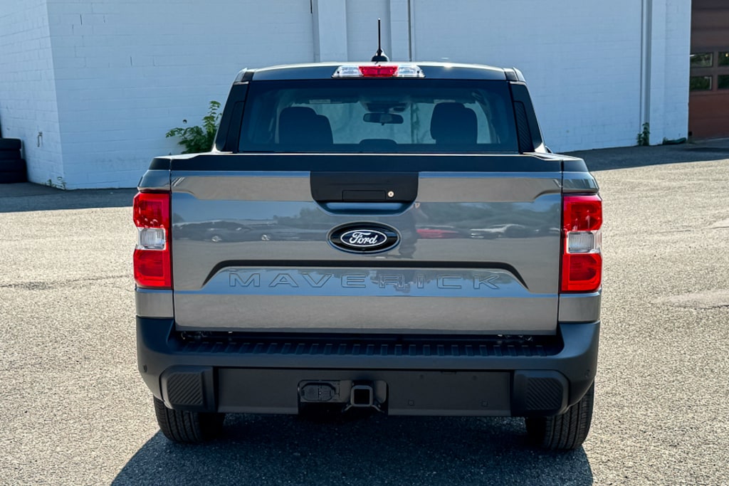 New 2026 Ford Maverick XL Truck SuperCrew