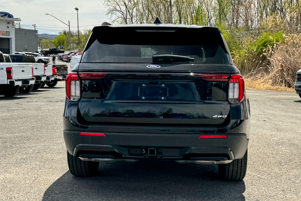 New 2026 Ford Explorer ST-Line SUV