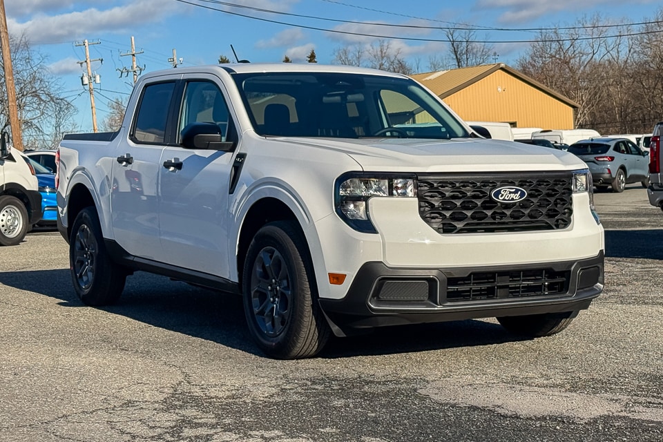 2025 Ford Maverick XLT's photo