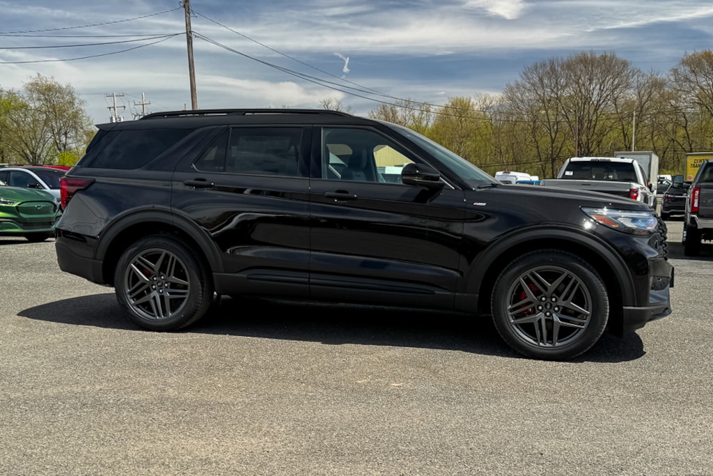 New 2026 Ford Explorer ST-Line SUV