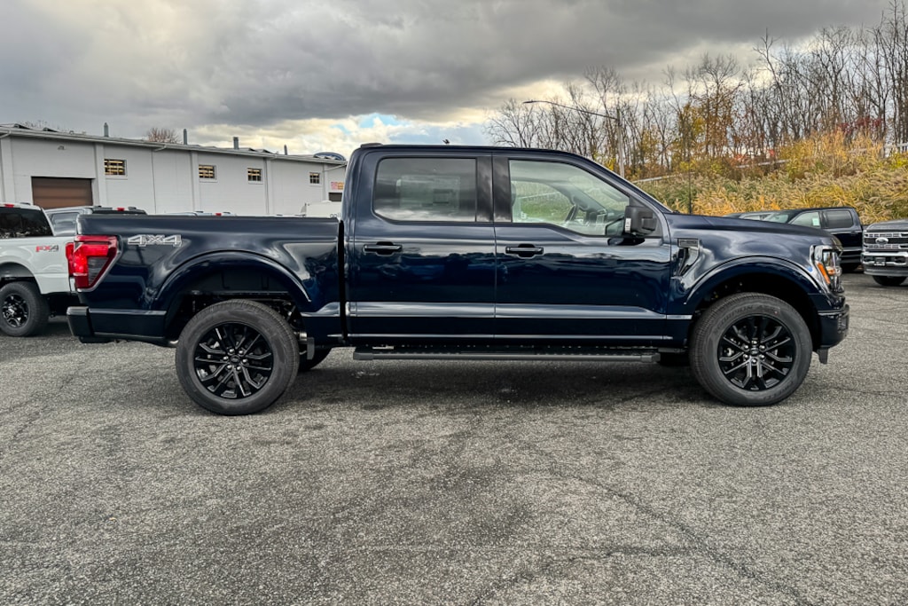 New 2025 Ford F-150 XLT Truck SuperCrew Cab
