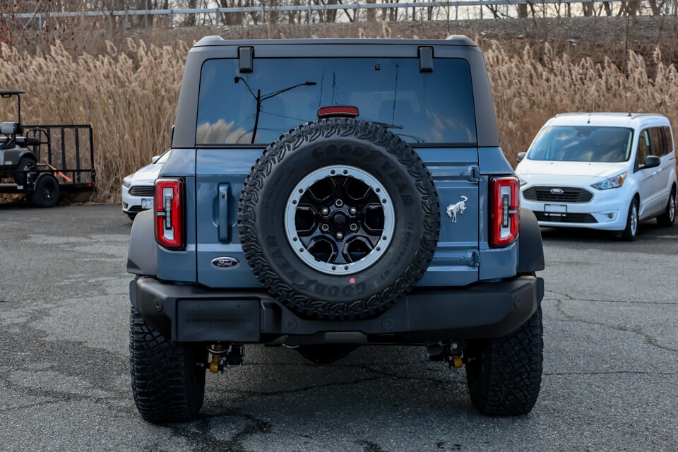 2024 Ford Bronco Outer Banks photo 4