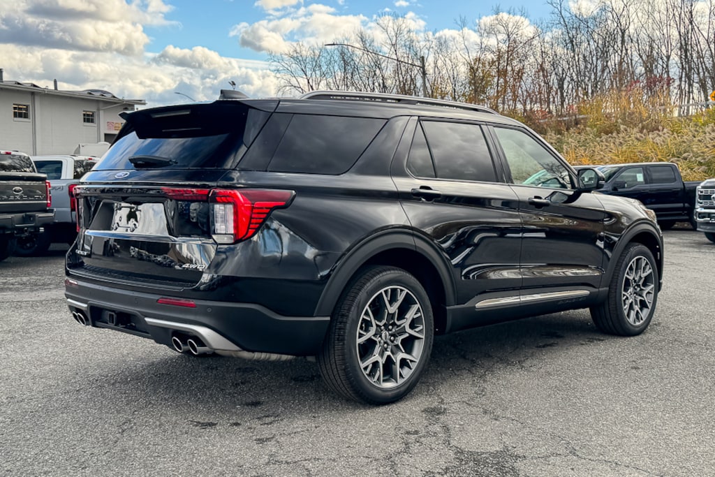 New 2025 Ford Explorer Platinum SUV
