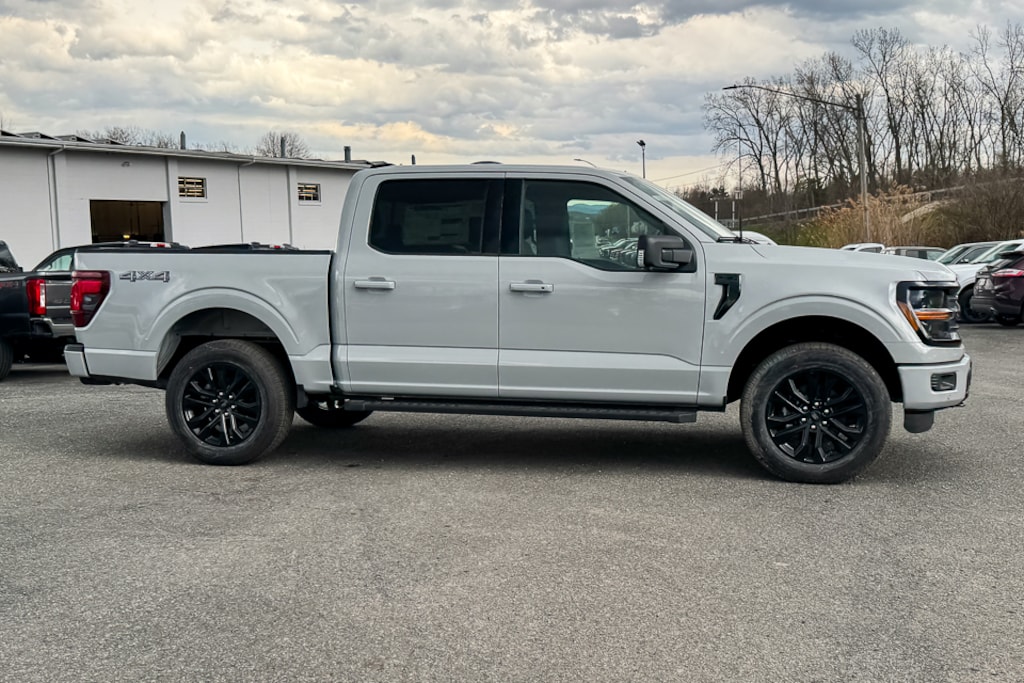 New 2026 Ford F-150 XLT Truck SuperCrew Cab