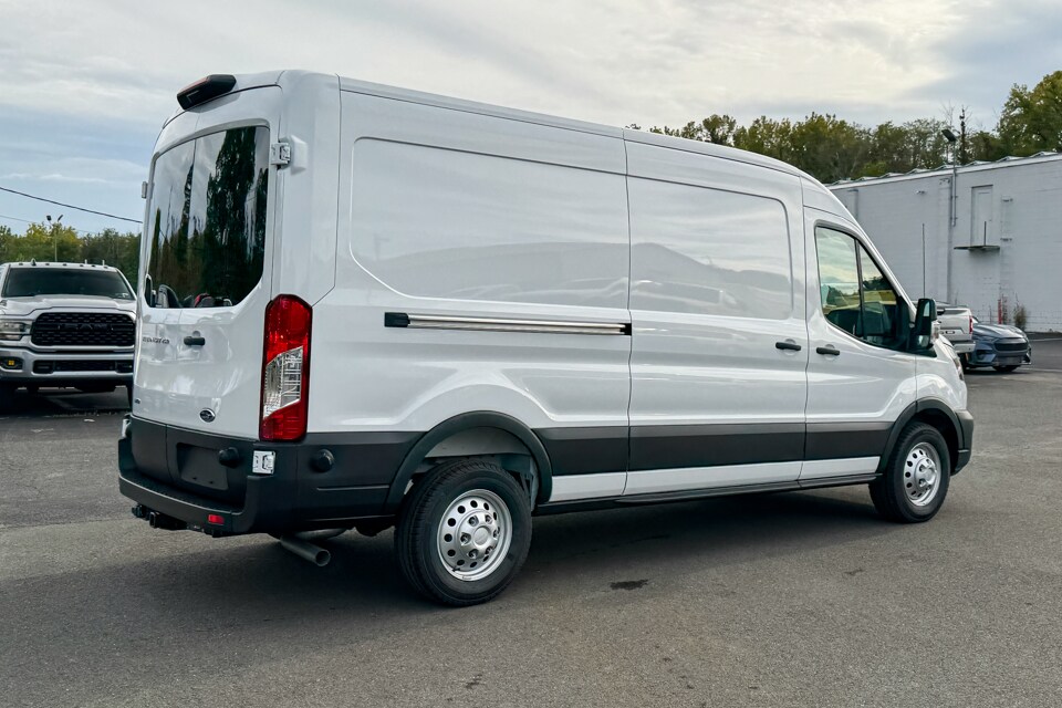 2025 Ford Transit photo 2