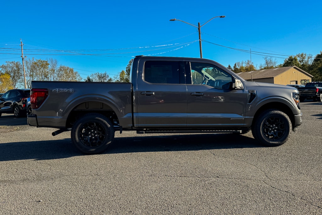 New 2025 Ford F-150 XLT Truck SuperCrew Cab