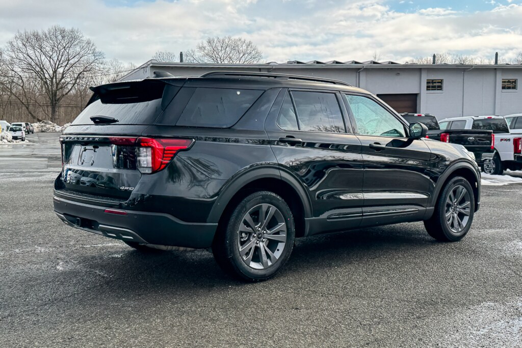 New 2026 Ford Explorer Active SUV