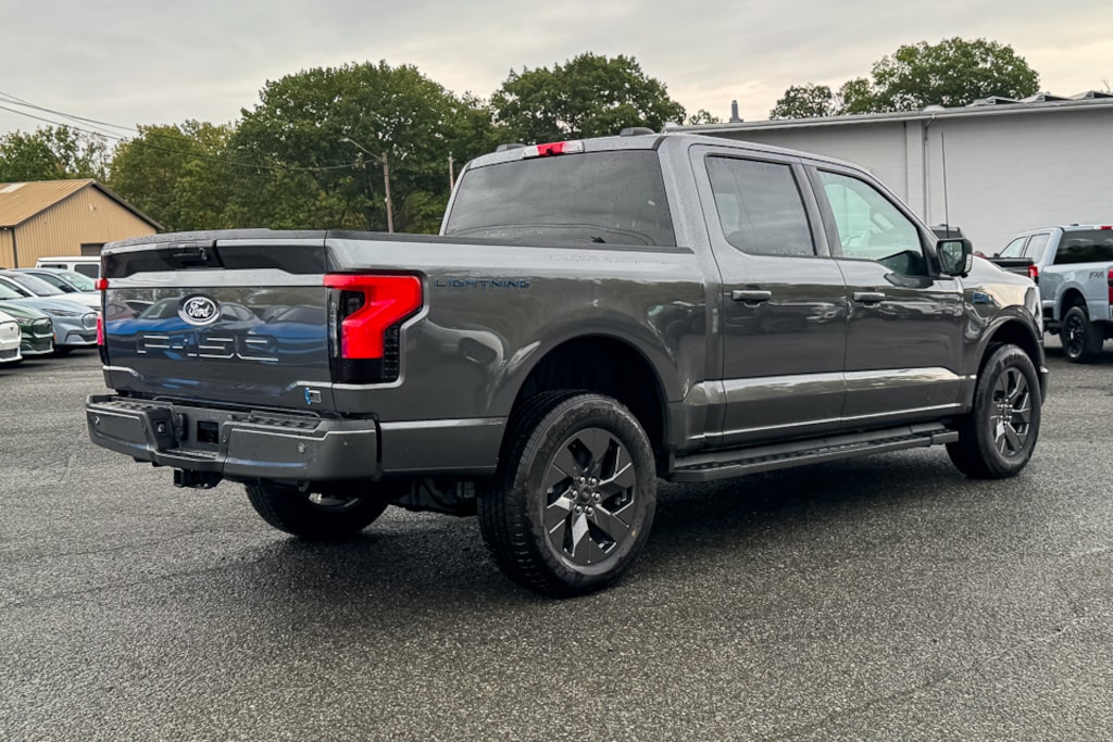 New 2025 Ford F-150 Lightning XLT Super Crew