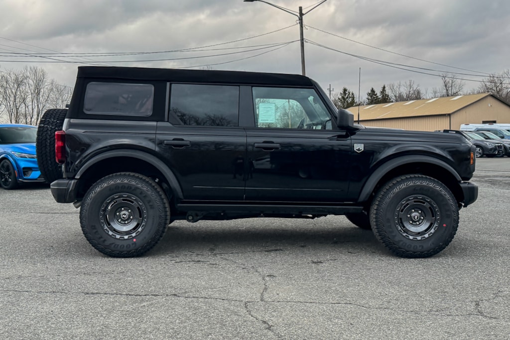 New 2025 Ford Bronco Big Bend SUV