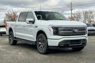 2025 Ford F-150 Lightning Lariat&reg; Truck SuperCrew Cab