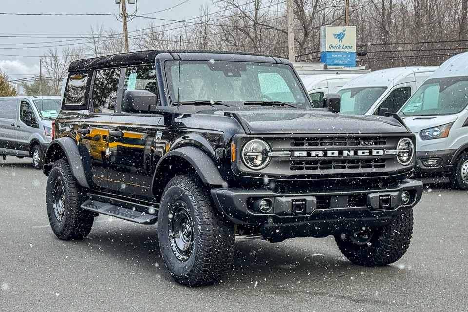 2025 Ford Bronco 4-Door Big Bend's photo
