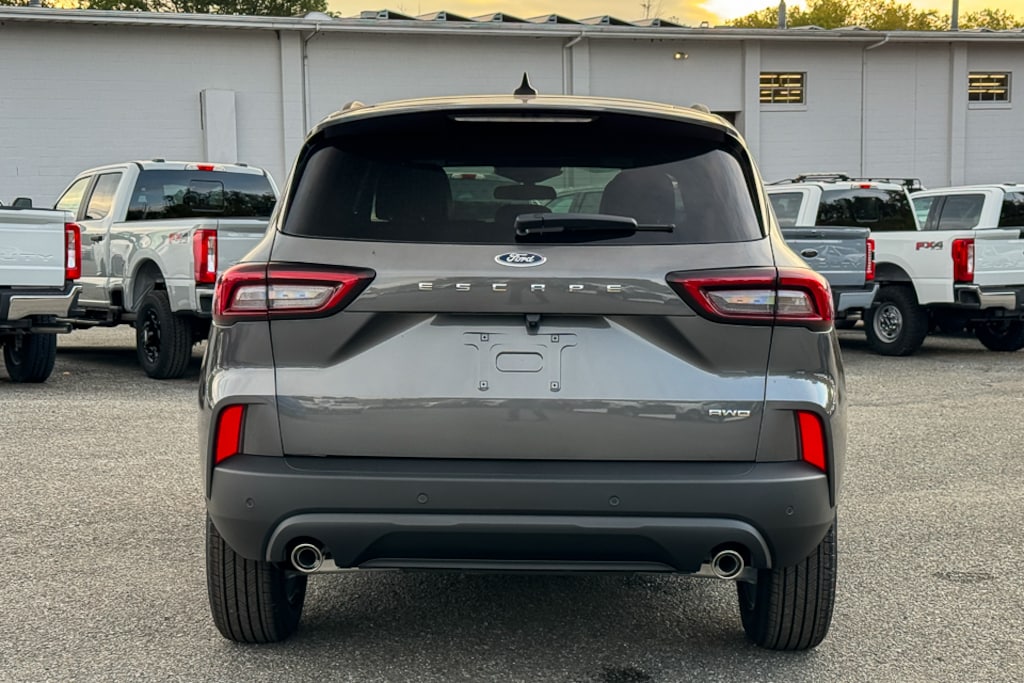 New 2025 Ford Escape ST-Line Select SUV